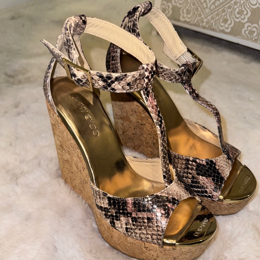 Jimmy Choo Pela shoe in neutral snake print - size 4.5